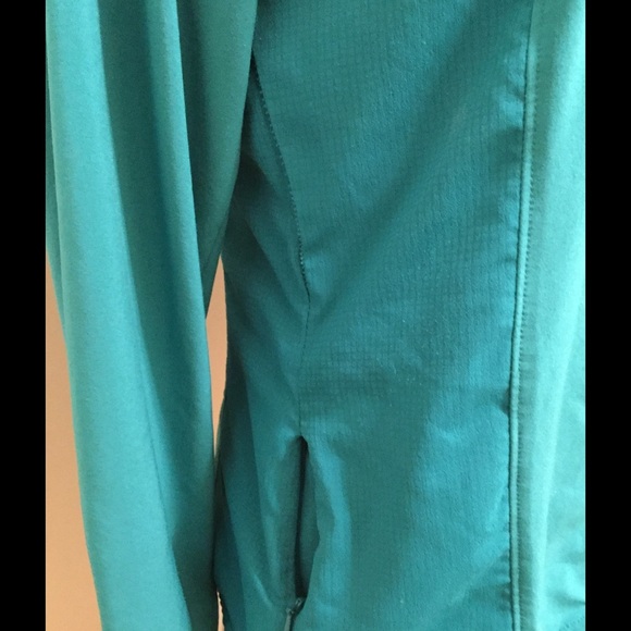 Columbia sport top . - Picture 4 of 4